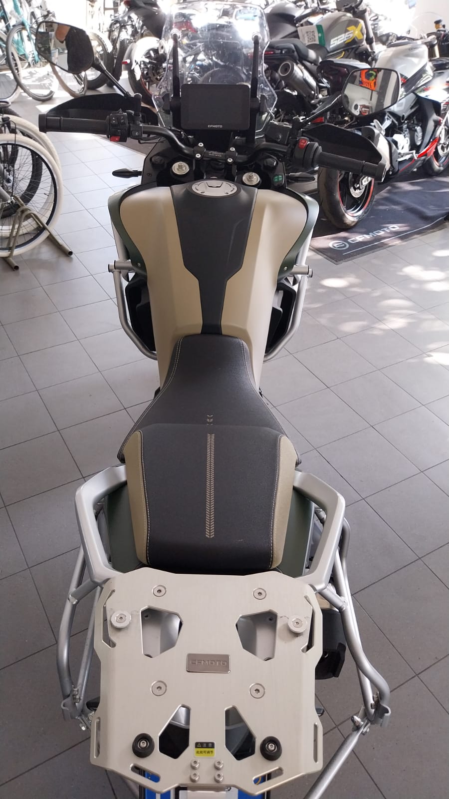 CF MOTO 800MT TOURING (2023-24) LIMITED EDITION