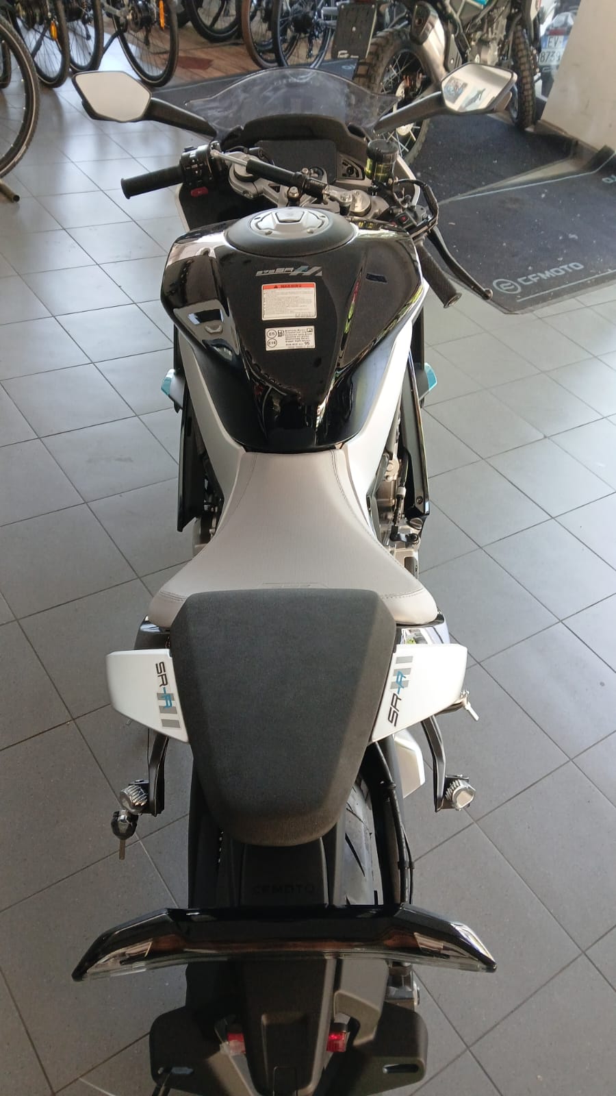CF MOTO 675 SR-R