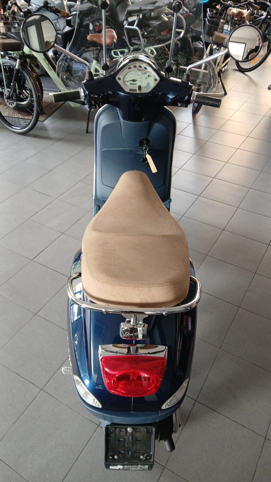 VESPA LX 50