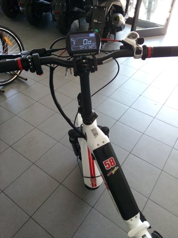OSTUNI BOSS E-BIKE CICLONE LIMITED EDITION SIC 58