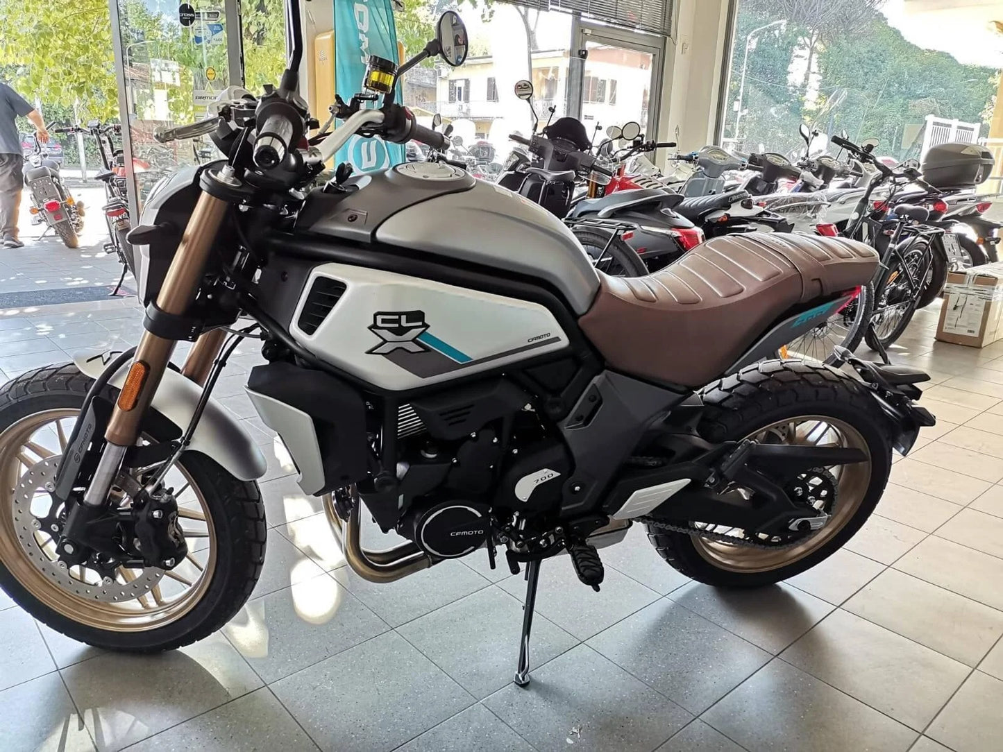 CF MOTO 700CL-X Adventure (2024)