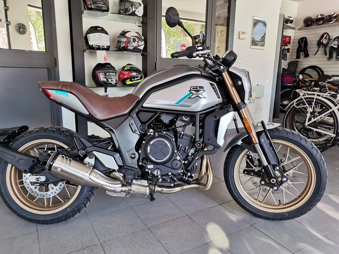 CF MOTO 700CL-X Adventure (2024)