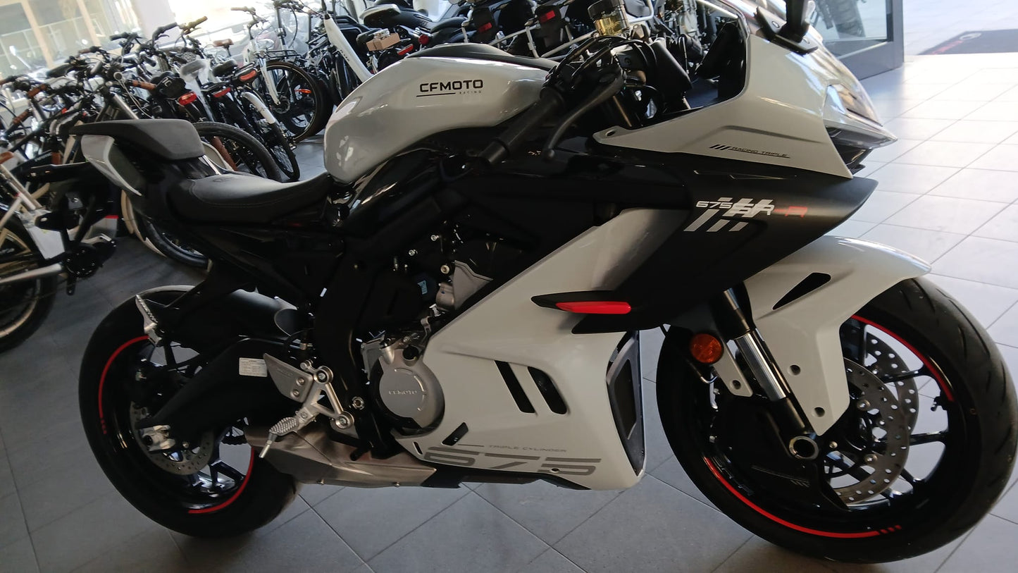 CFMOTO 675SR R (2025)
