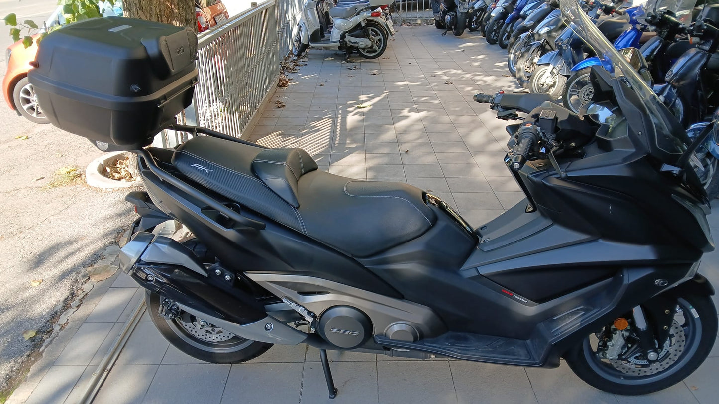KYMCO AK 550