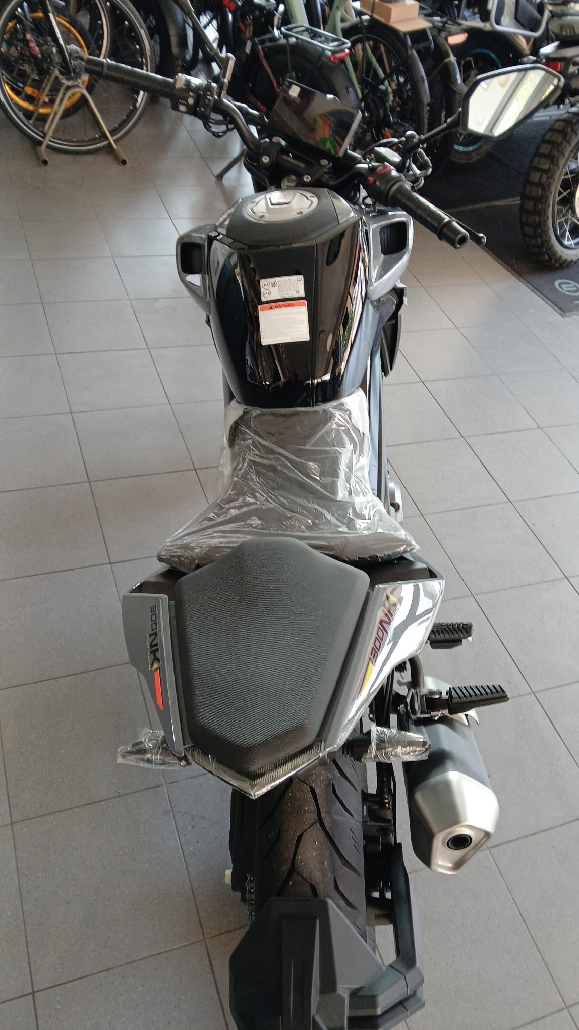 CF MOTO 300 NK
