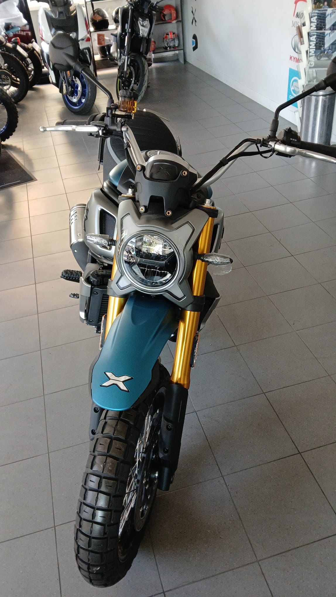 CFMOTO 700CL-X Adventure
