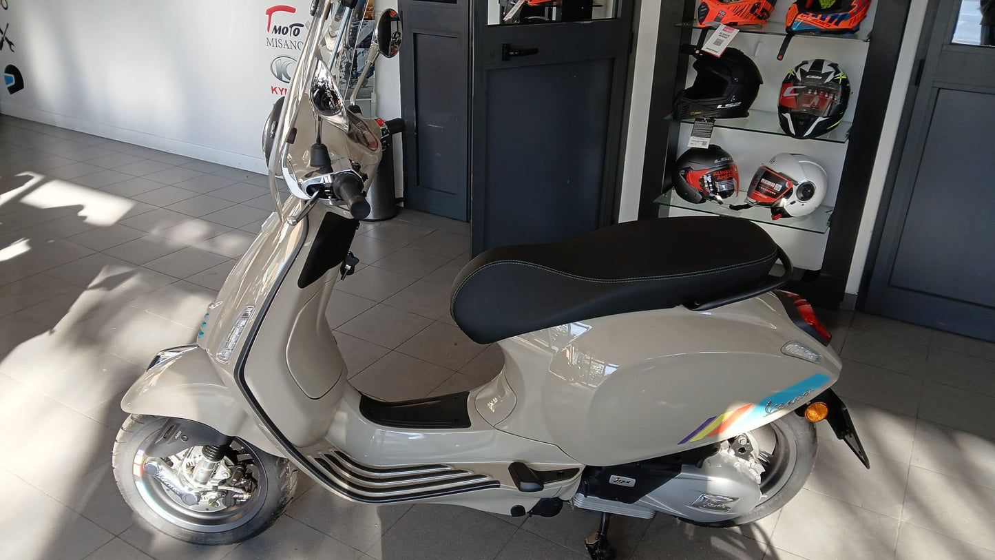VESPA PRIMAVERA 125