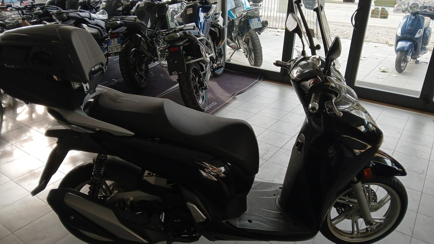 HONDA SH 30