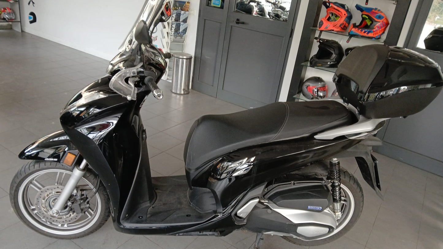 HONDA SH 30