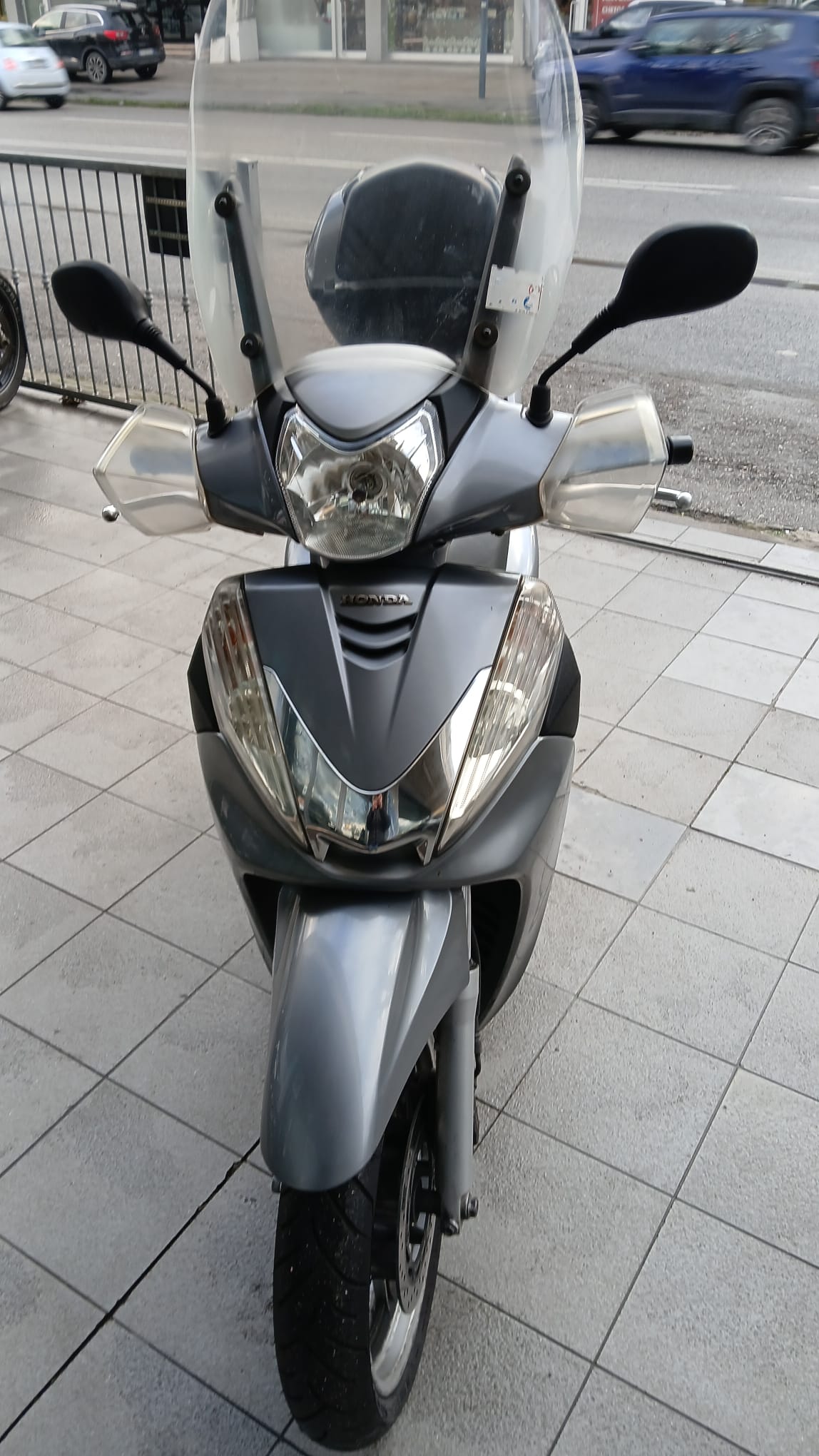 HONDA SH 300