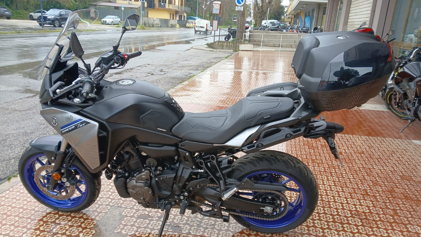 YAMAHA TRACER 7