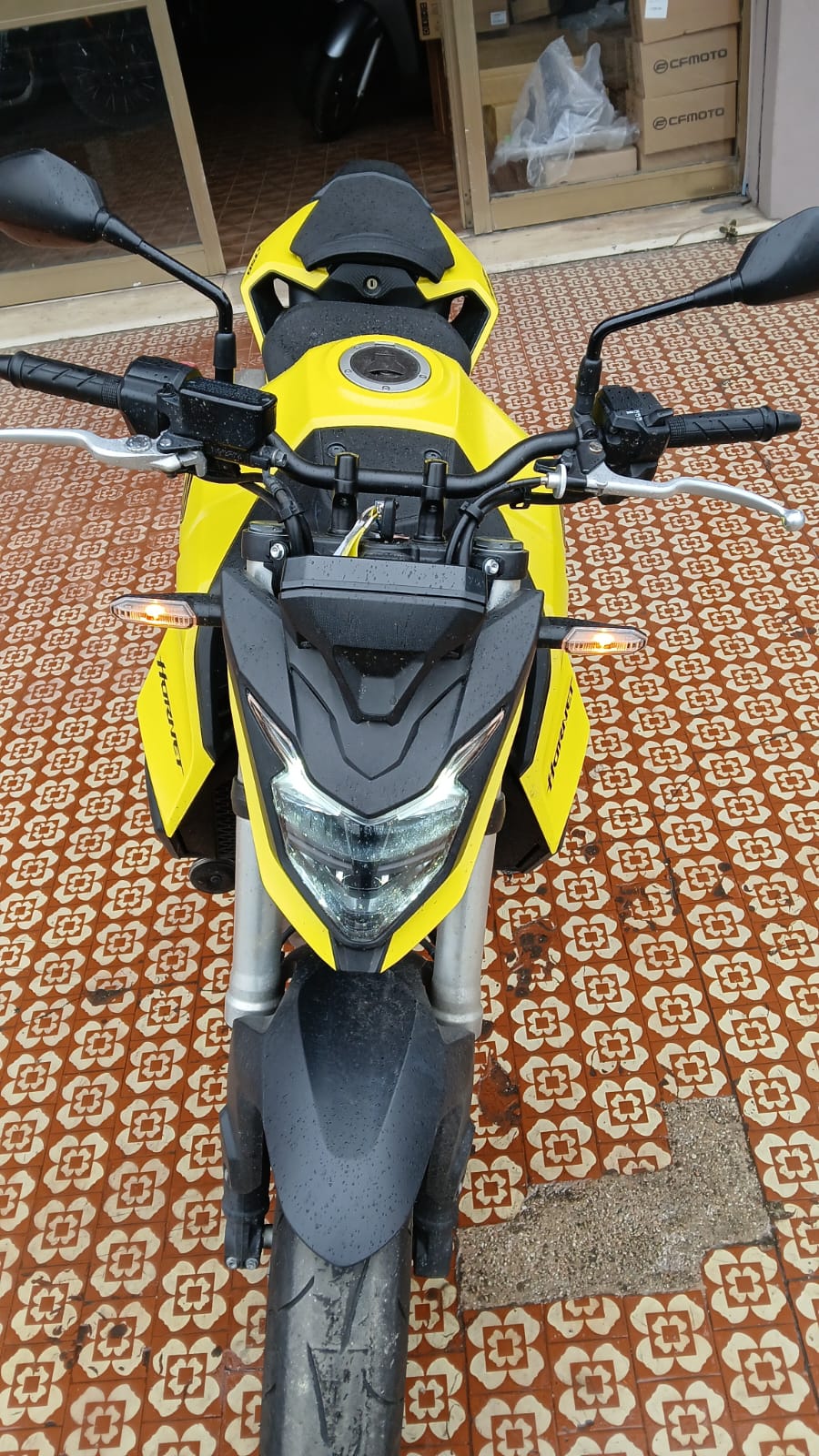HONDA CB 750 HORNET