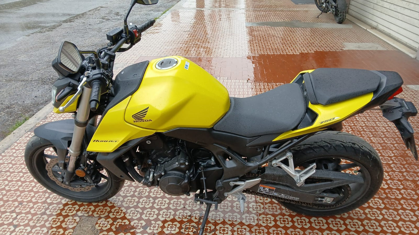 HONDA CB 750 HORNET