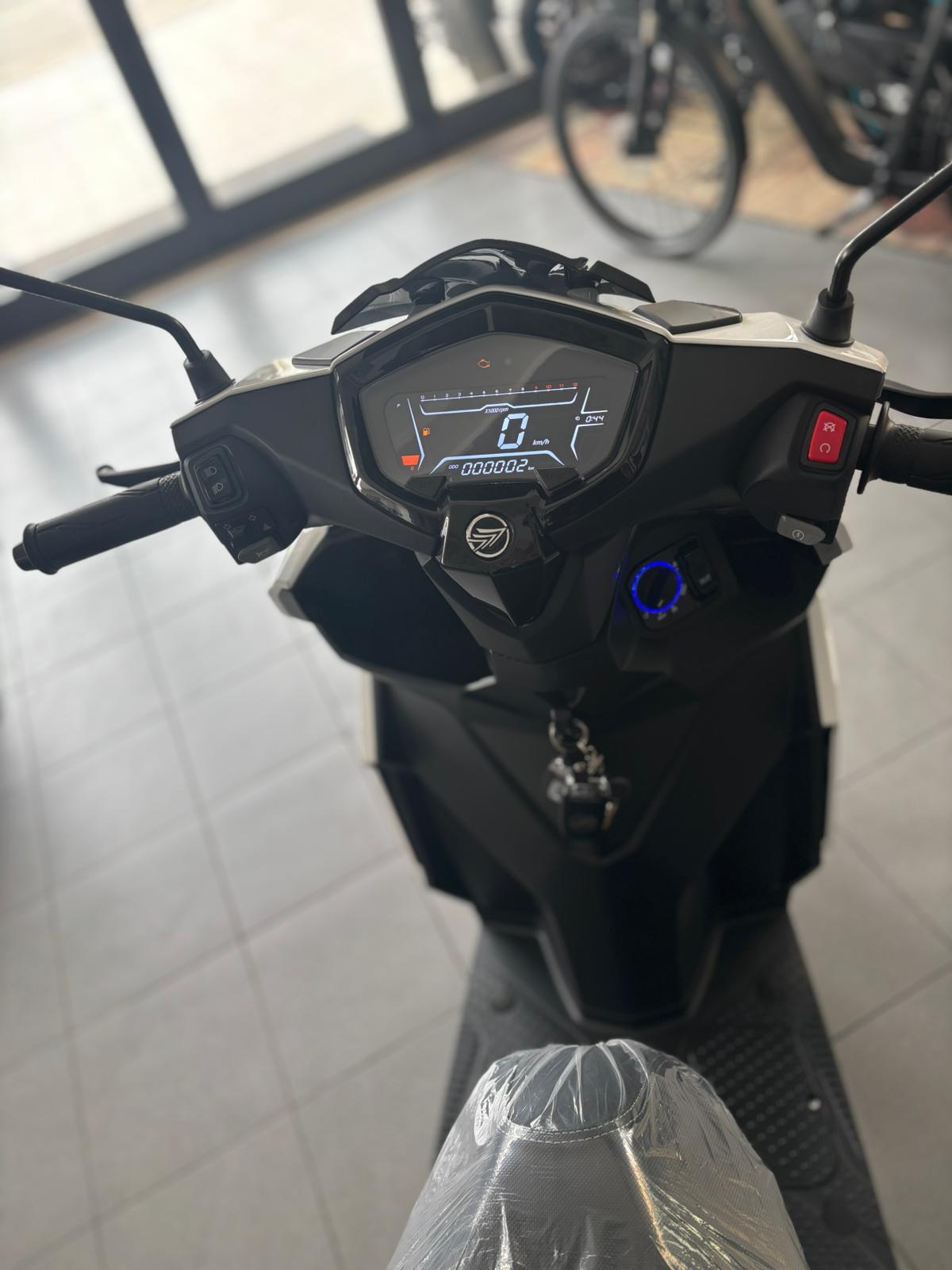 KEEWAY ICON 125