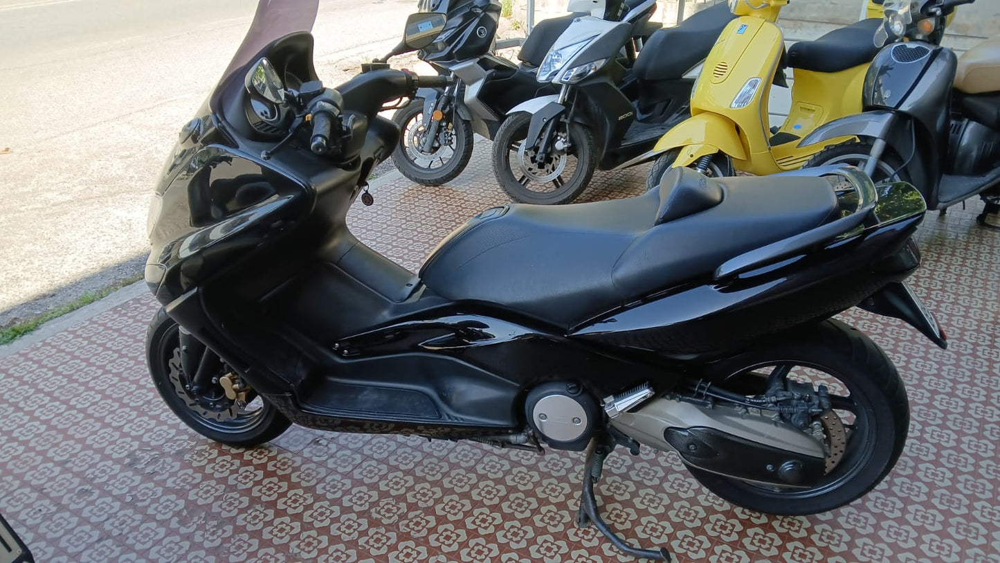 YAMAHA T-MAX 500