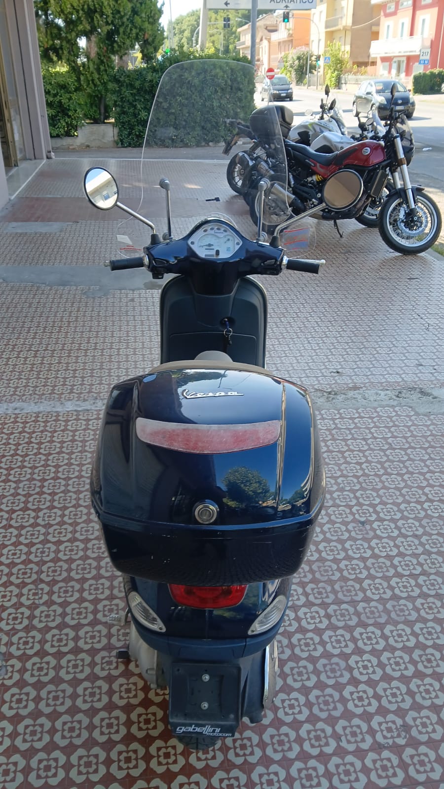 Vespa LX 50 4T - 2011