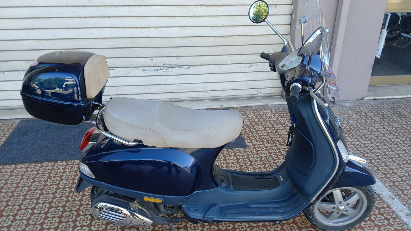 Vespa LX 50 4T - 2011
