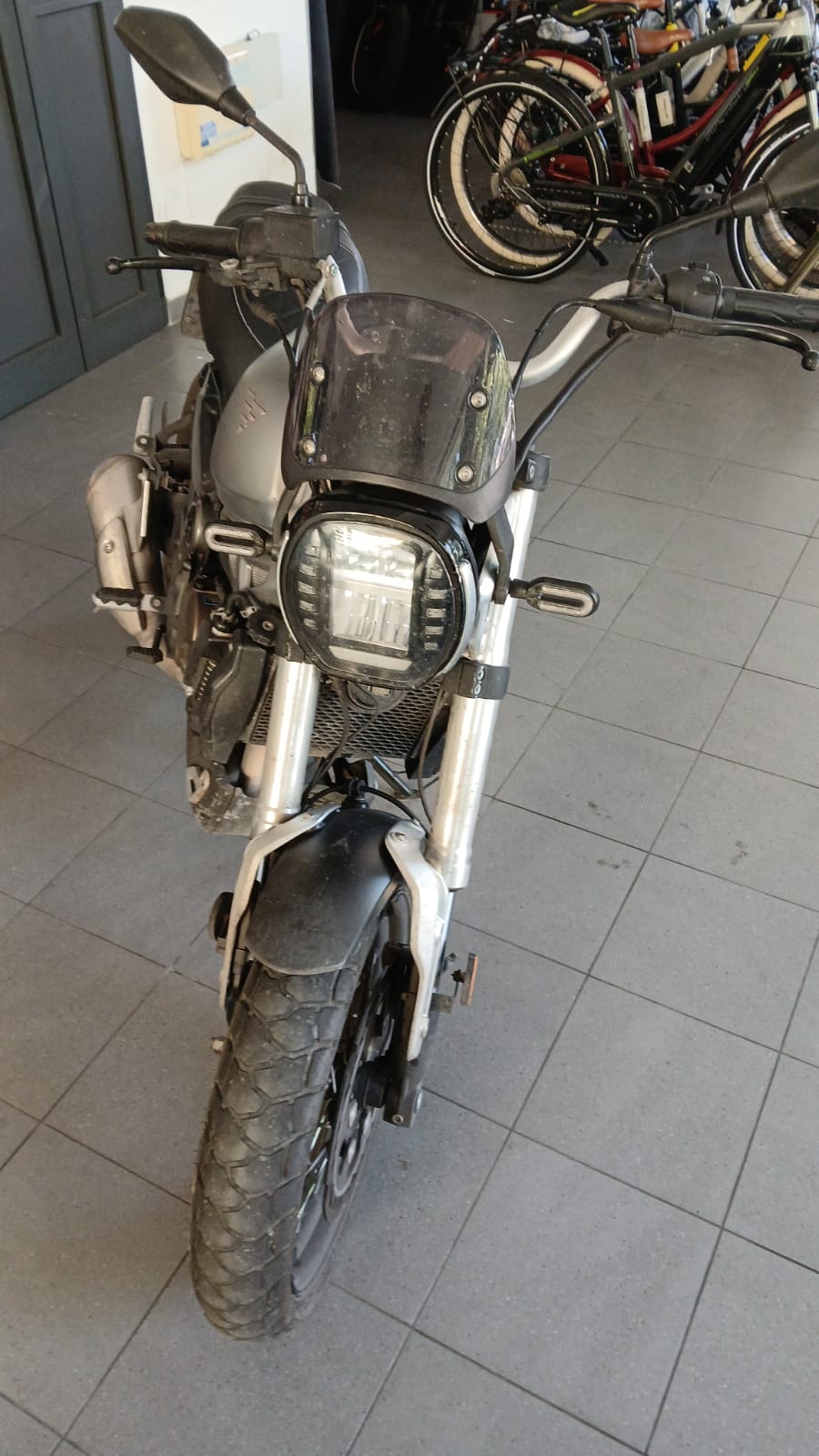 Voge Trofeo 300AC