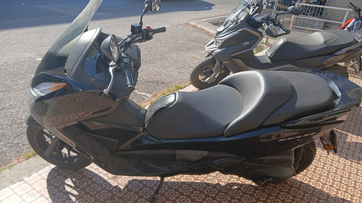 Honda Forza 250 X