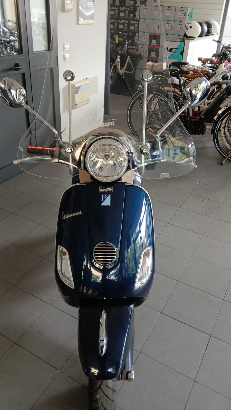 VESPA LX 50