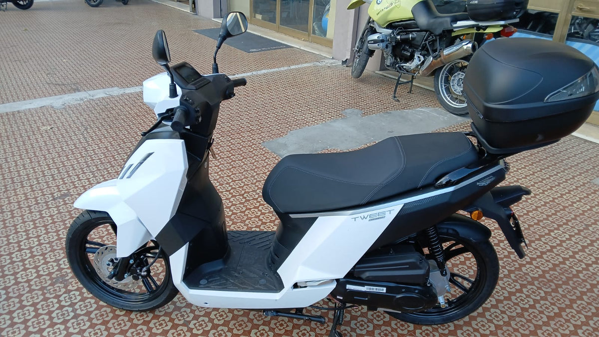 PEUGEOT TWEET 50